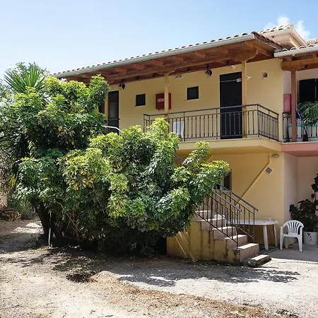 Vardia B דירה