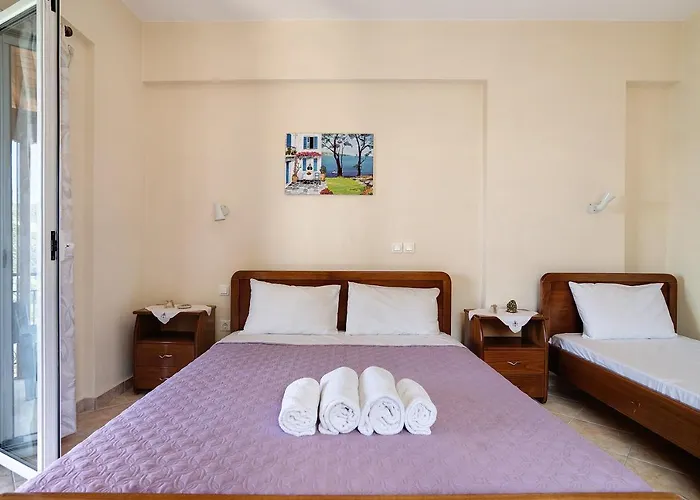 Vardia B Mikros Gialos